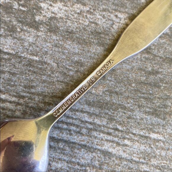 VINTAGE | 1975 Noel Collector Spoon #2 - Picture 4 of 4